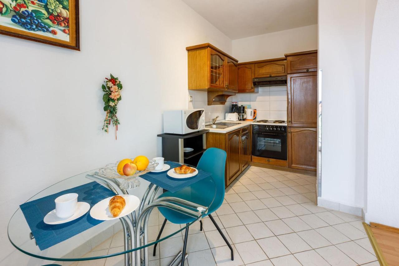 Apartments Anita Нови-Винодолски Экстерьер фото