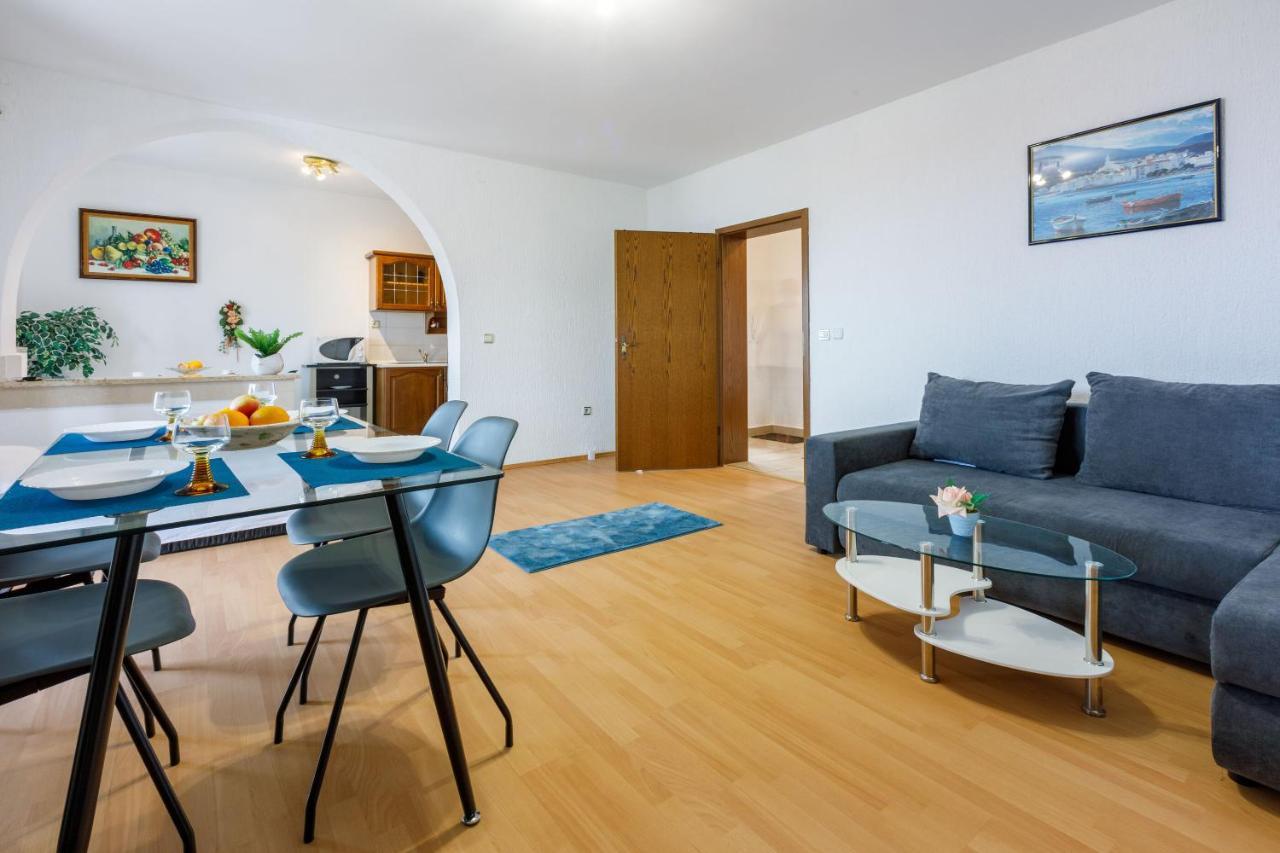 Apartments Anita Нови-Винодолски Экстерьер фото